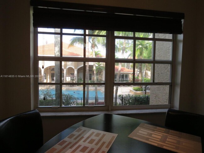 Building Photo - 140 SW 117th Ave