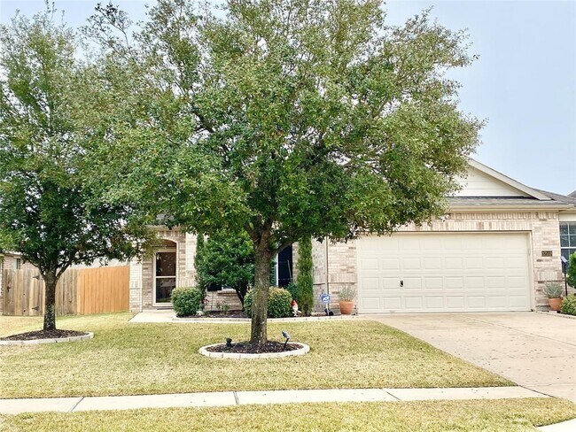Building Photo - 17518 Stamford Oaks Dr