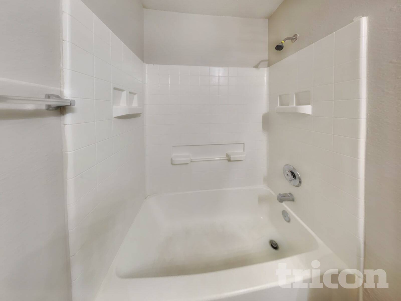 Building Photo - 2910 Candleside Dr