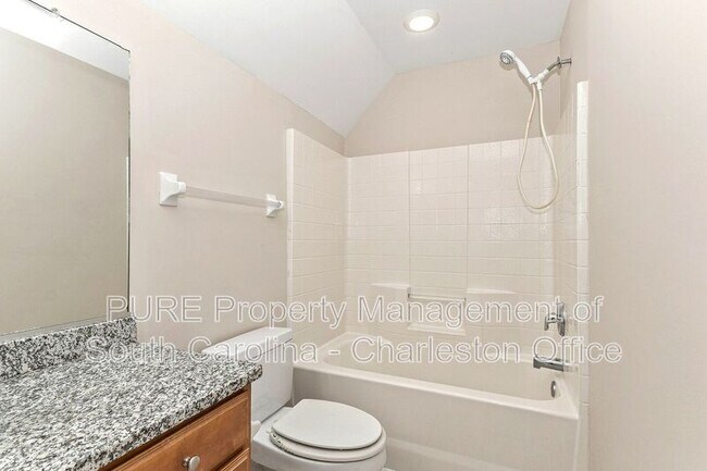 Building Photo - 106 Walden Ridge Way