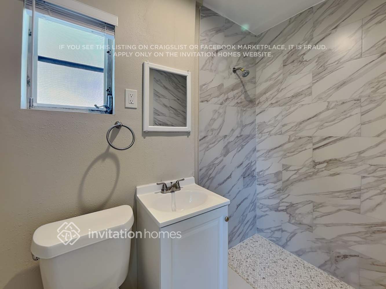 Building Photo - 2545 17th Ave S