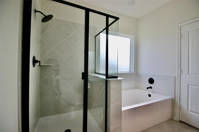 Building Photo - 240 Robert Hightower Dr