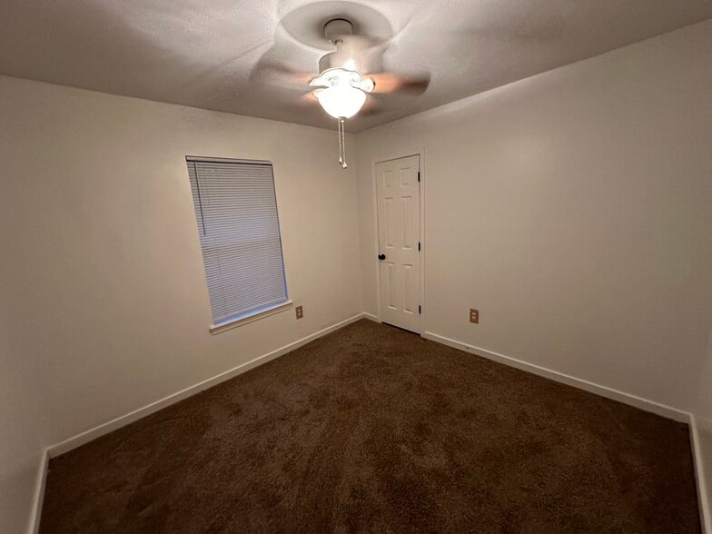 guest room 2 - 344 Brookwoods Dr