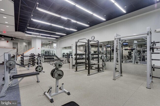 Building Photo - 1111 Arlington Blvd