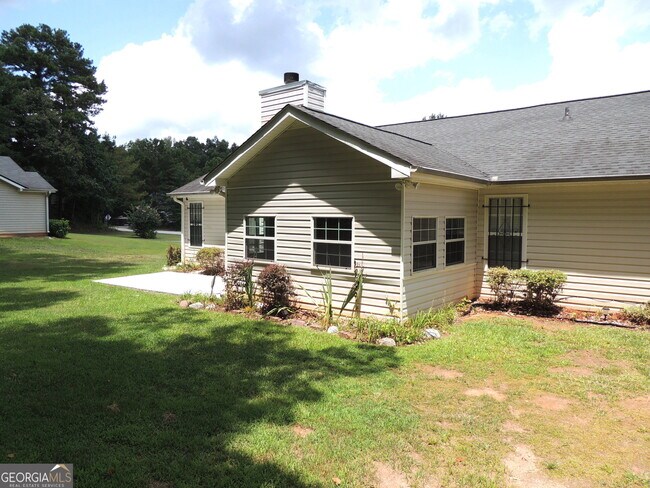 Building Photo - 260 Mountainview Dr