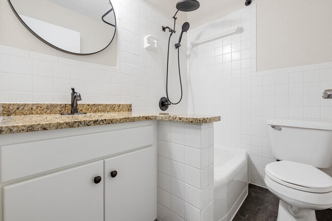 Building Photo - 4705 Highland Park Dr