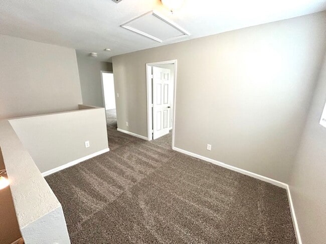 Building Photo - New Move In Special-$300 off first month's rent. Move In Ready Home in Prime Madison Location!