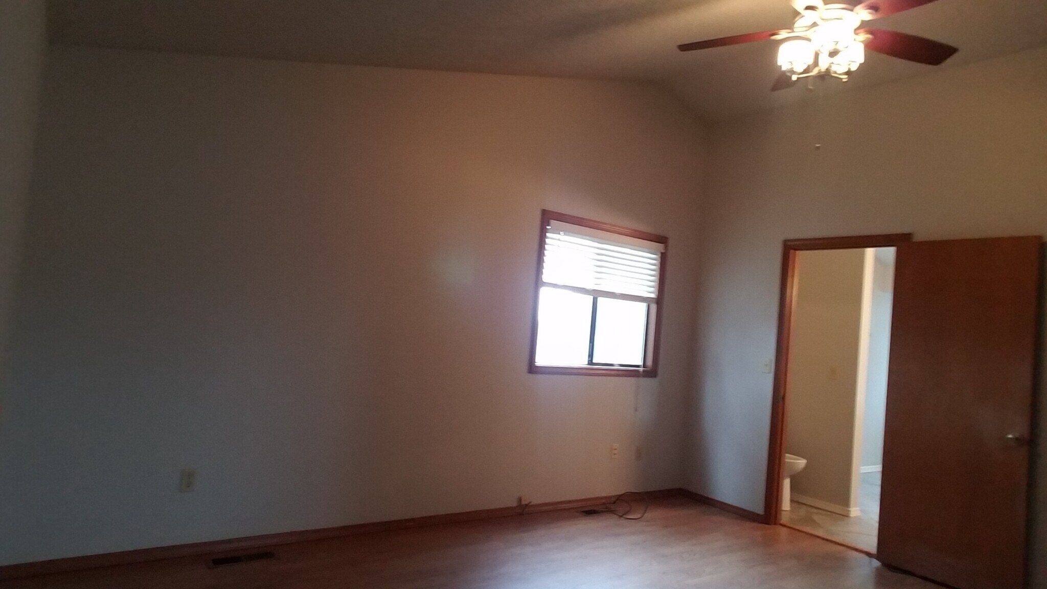 Building Photo - 1625 NW 31st Ave