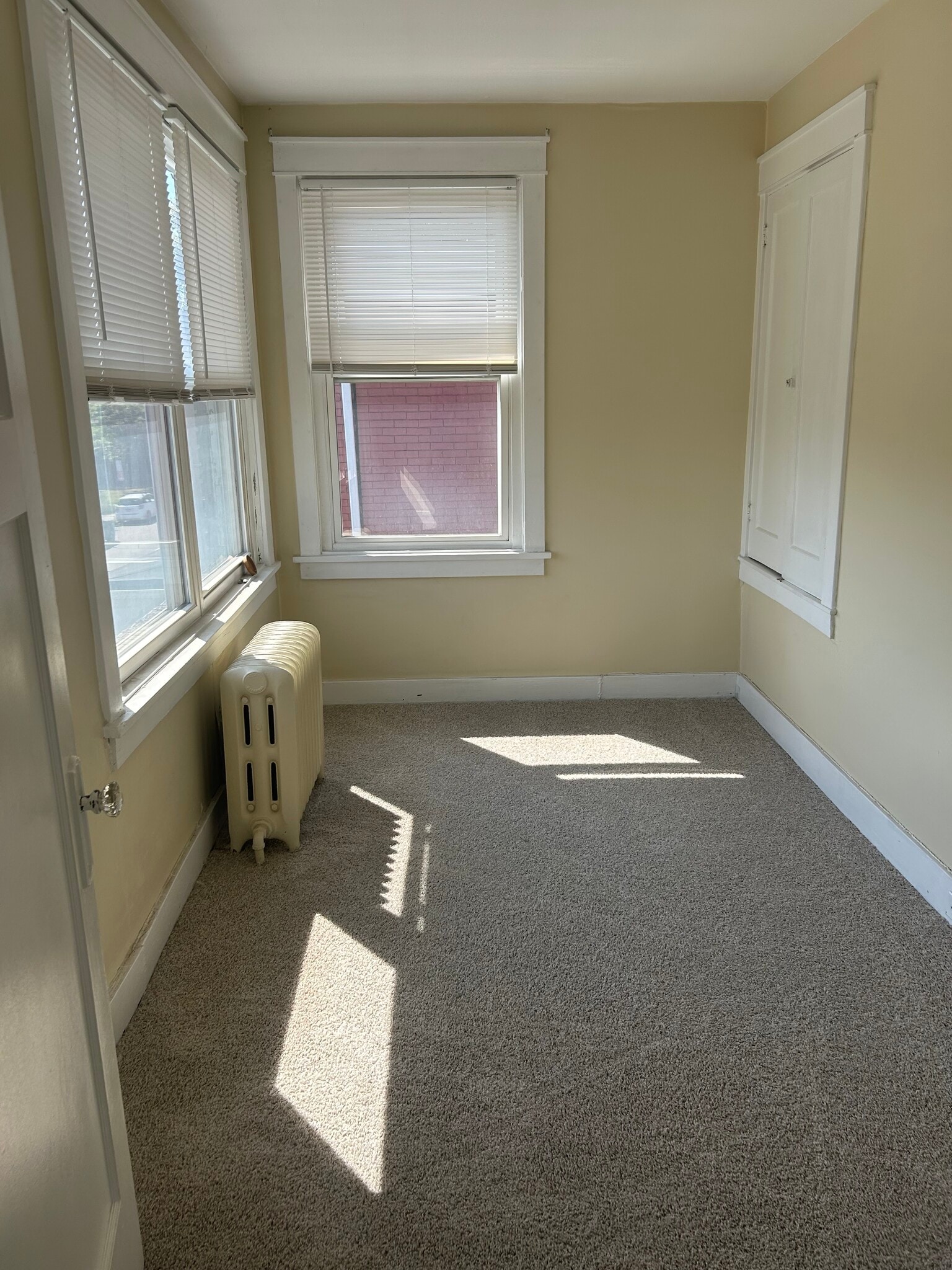Office - 927 Jancey St