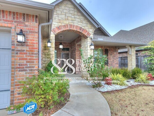 Building Photo - ABSOLUTELY STUNNING 4 BD/3 BATH HOME IN WI...