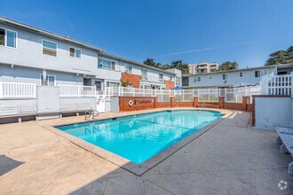 Building Photo - Los Feliz Arms