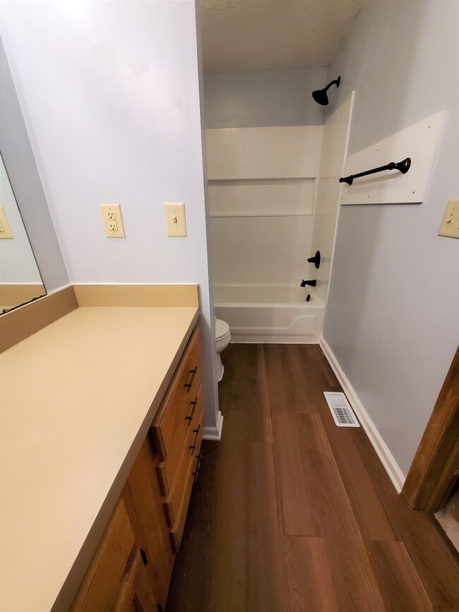 Master bath - 6423 Plankton Dr