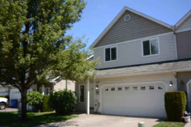 Primary Photo - 2203 NE 163rd Ave