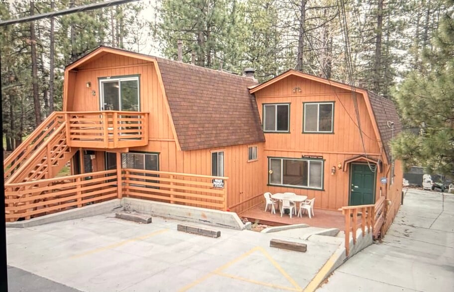 Building Photo - 542 Cottage Ln