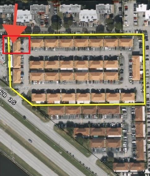 Building Photo - 10101 W Okeechobee Rd