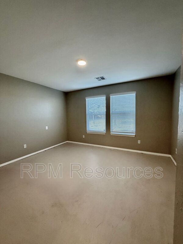 Building Photo - 1617 NW 150th Terrace