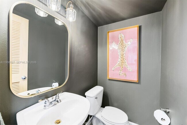 Building Photo - 888 Intracoastal Dr