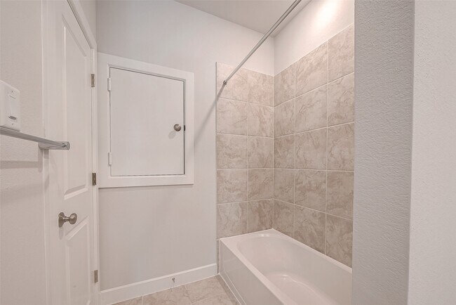 Building Photo - 21711 Emerton Cres Wy