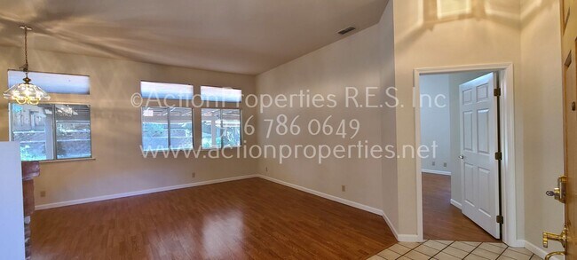 Building Photo - Move In Special! Woodcreek High School Walking Distance, West Roseville Single Story, , 4 Bed 2 B...