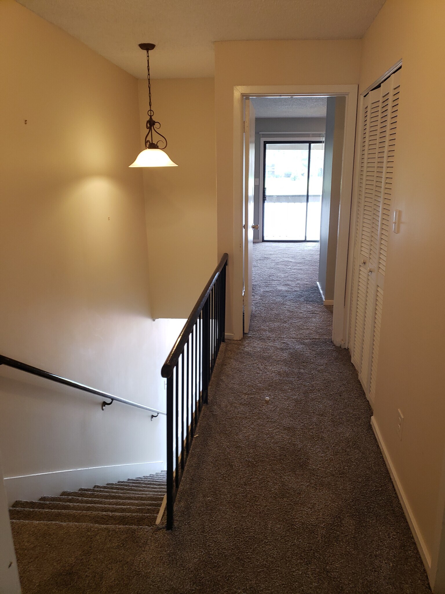 Building Photo - 7859 La Sierra Ct