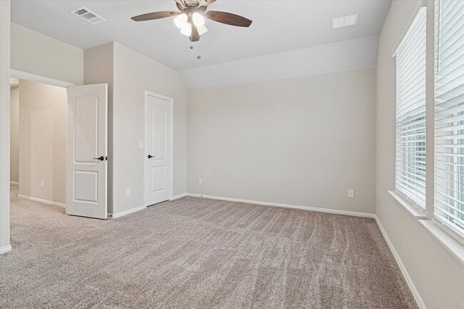 Building Photo - 1702 Veneto Dr