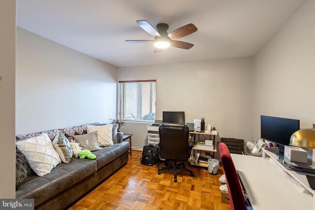 Building Photo - 3202 Old Post Dr