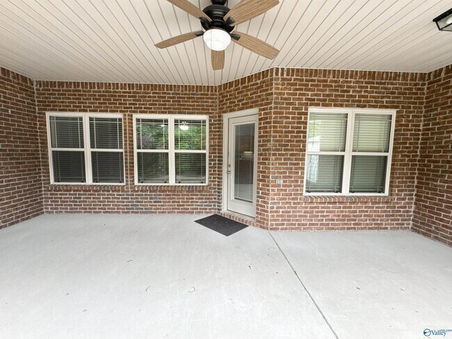 Building Photo - 14389 Water Stream Dr