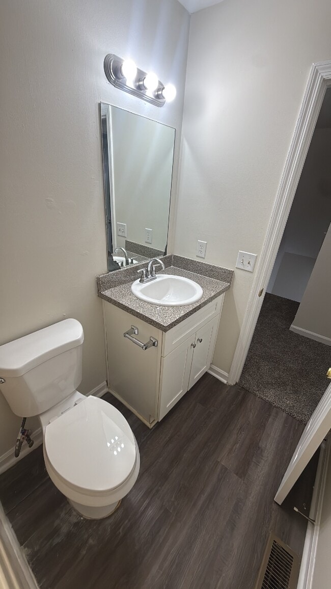 Building Photo - 3006 Woodymore Pl