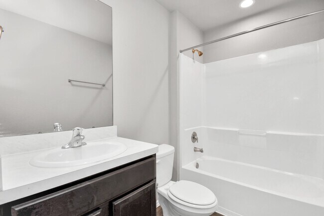 Building Photo - 9826 Laurel Lake Dr