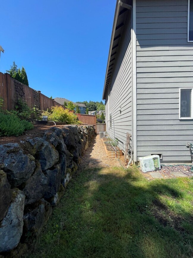 Building Photo - 11327 58th Ave SE
