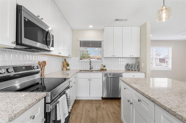 Building Photo - 714 Pleasant Valley Rd