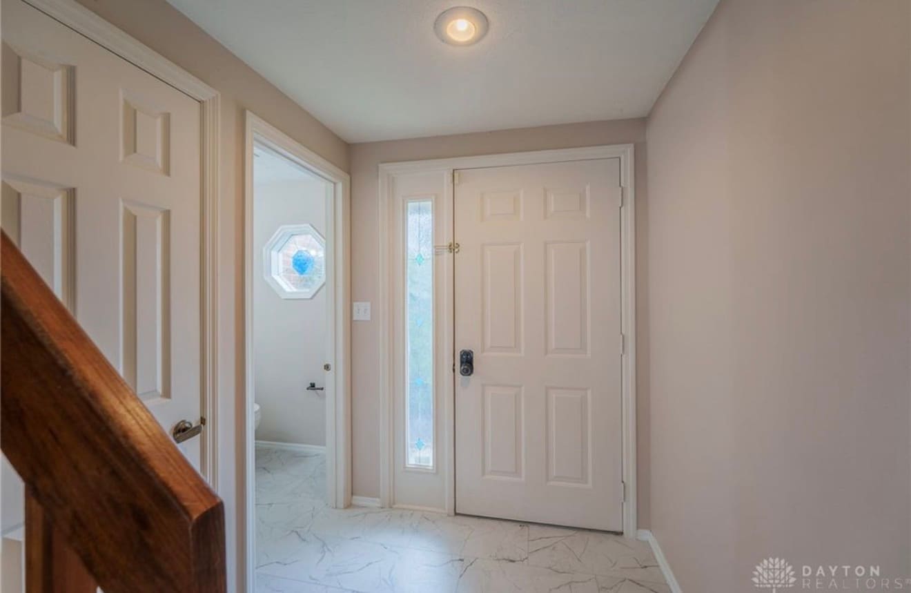 Building Photo - 2342 Raider Dr