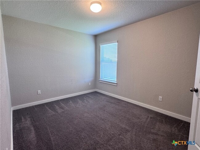 Building Photo - 300 Colthorpe Ln