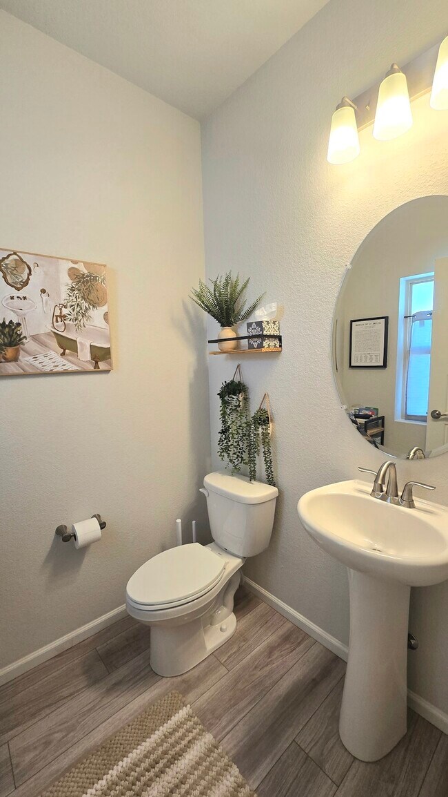 Building Photo - 9608 Water Meadow Dr