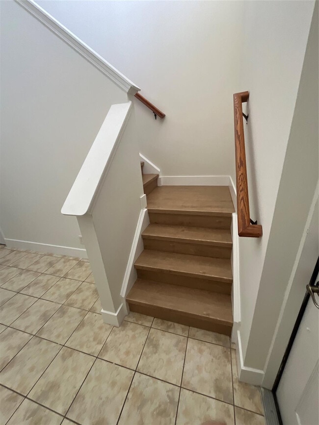 Building Photo - 5038 NW Coventry Cir