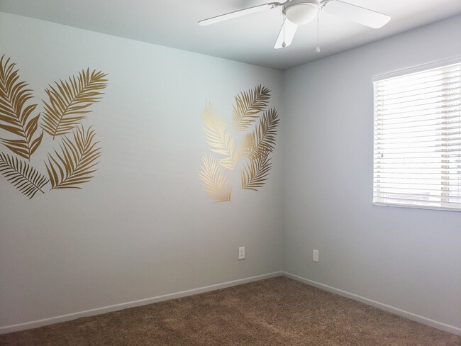 Building Photo - 51305 Avenida Vallejo