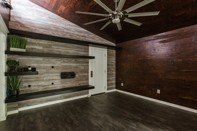 Building Photo - 137 Bristol Woods Dr