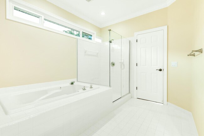 Building Photo - 4485 Turnberry Pl