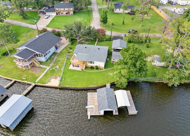Building Photo - 22248 Lounette Dr