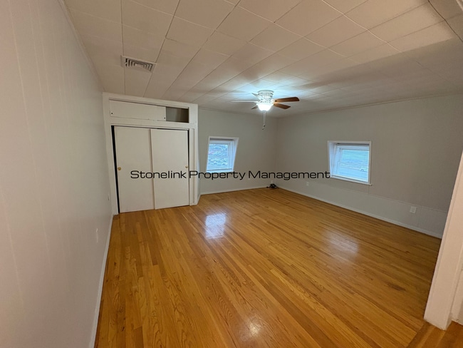 Building Photo - 51 Matilda St