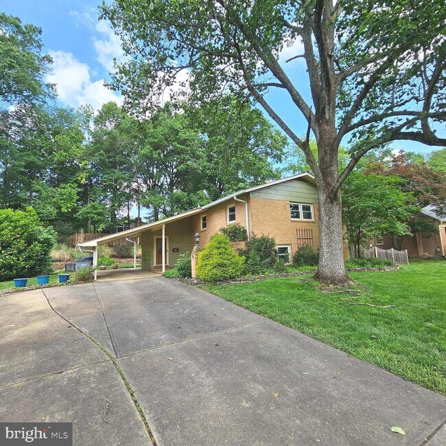 Building Photo - 2512 Culpeper Rd