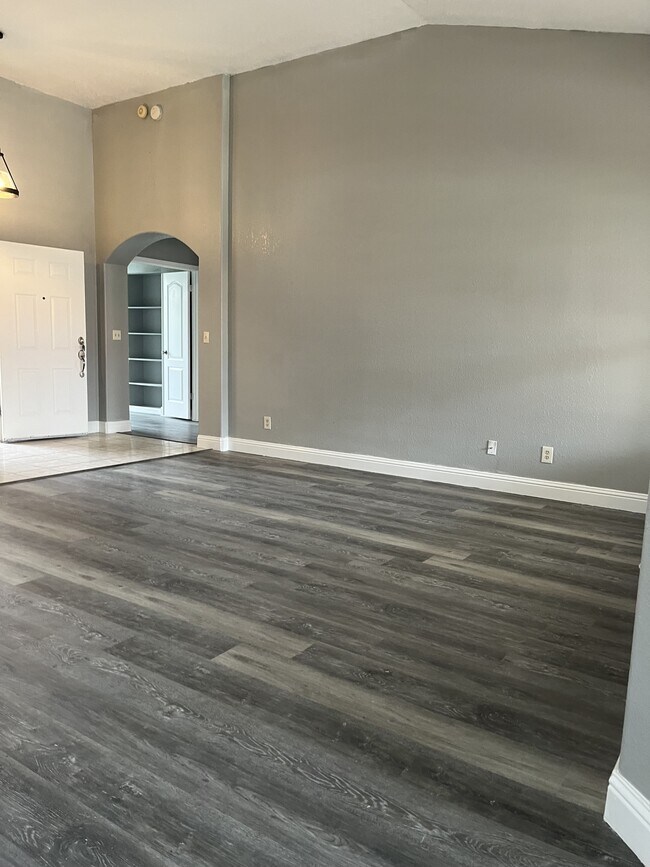 Building Photo - 2021 Nand Dr