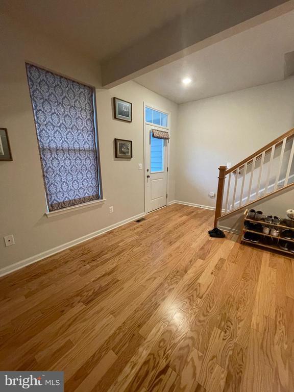 Building Photo - 9898 Obin Ln