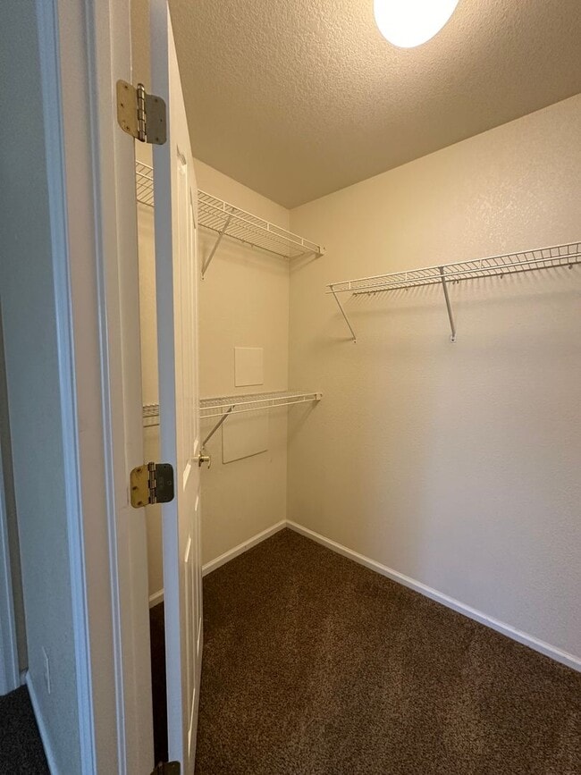 Building Photo - Beautiful 2BD/2.5BA Lafayette Home!