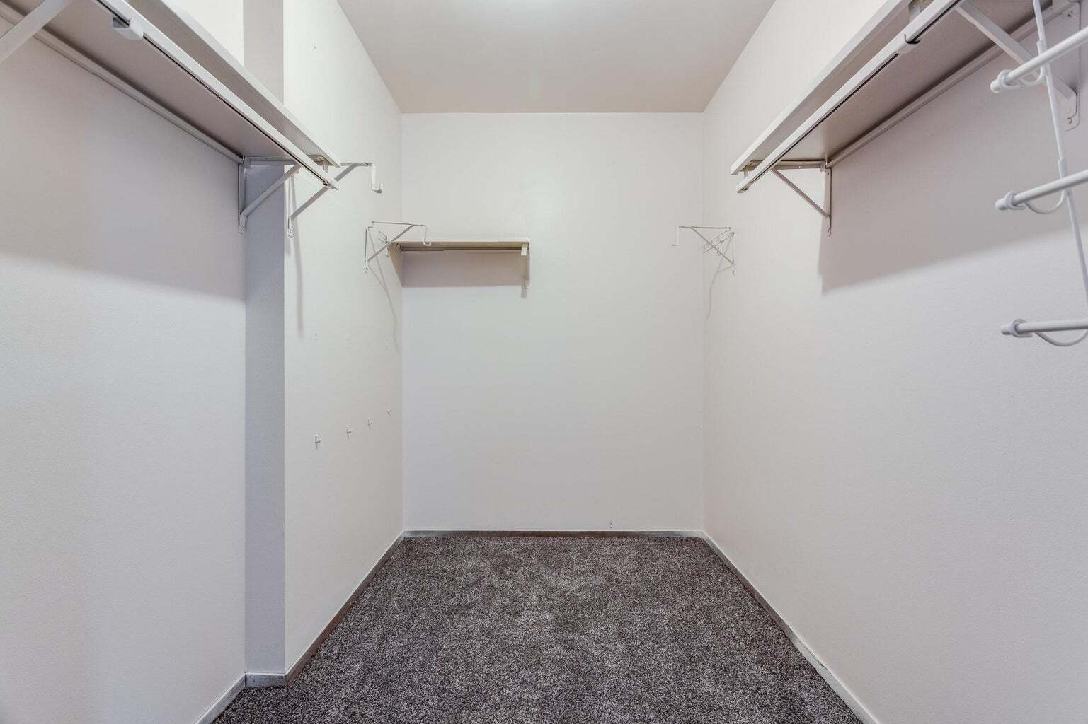 Building Photo - 9082 N Park Plaza Ct