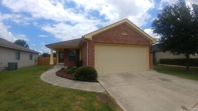 Building Photo - 9215 Mare Country