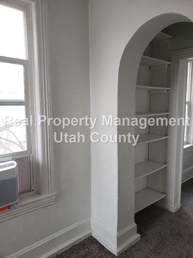 Building Photo - 343 S 100 E