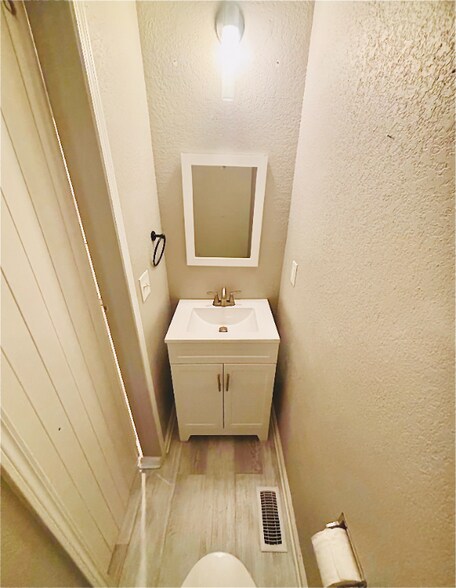 Building Photo - 12053 E Hoye Dr