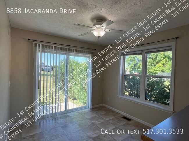 Building Photo - 8858 Jacaranda Dr