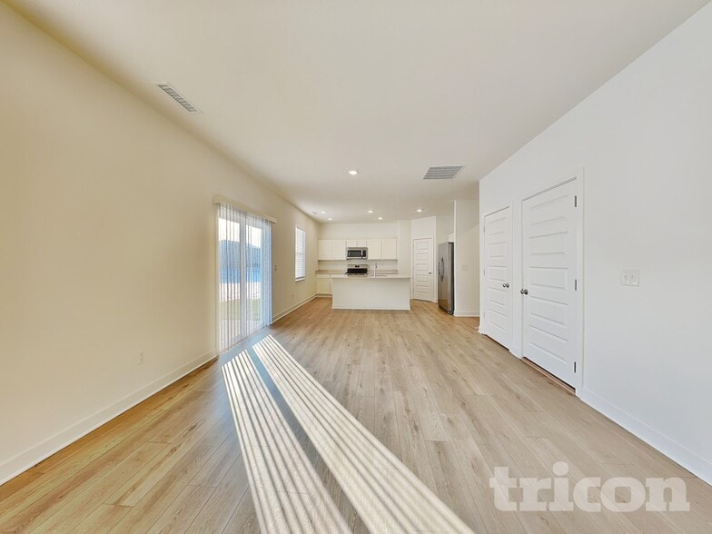 Building Photo - 11819 Moorfield Ln